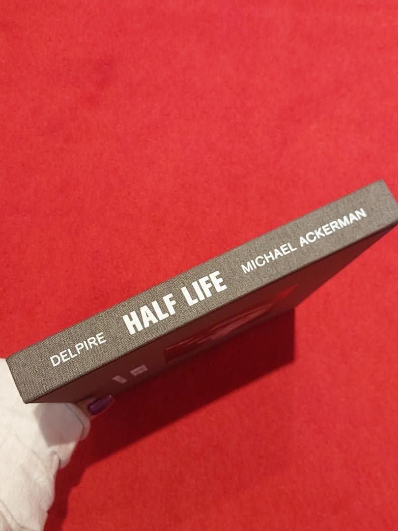 HALF LIFE Michael Ackerman 写真集 フランス語版