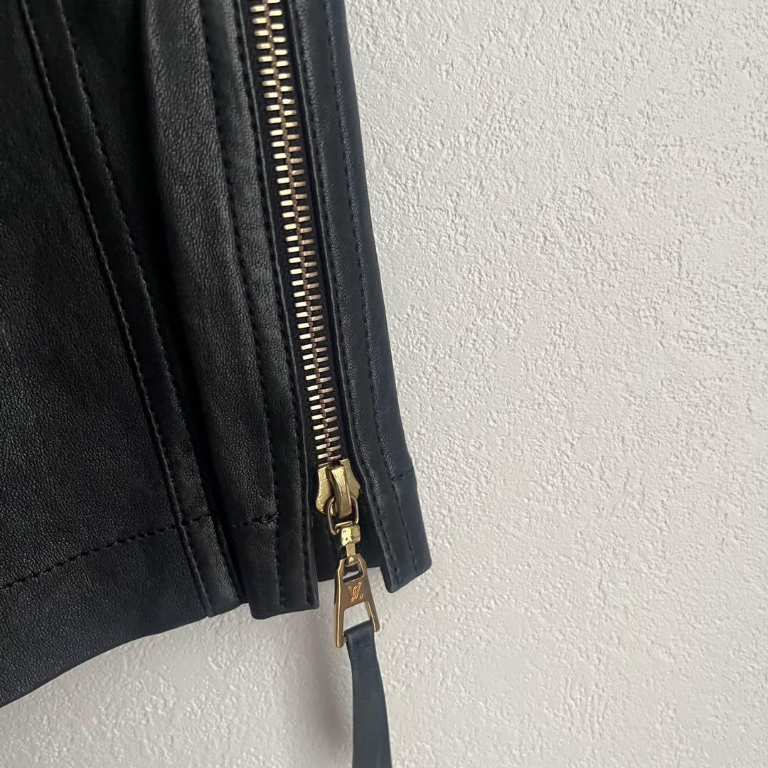 【希少✨最高級】ルイヴィトン　ラムレザー　パンツ　LVエンポスロゴ　黒　36