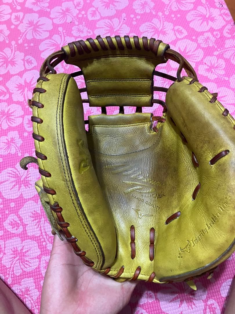 Mizuno Pro 硬式グローブ イエロー