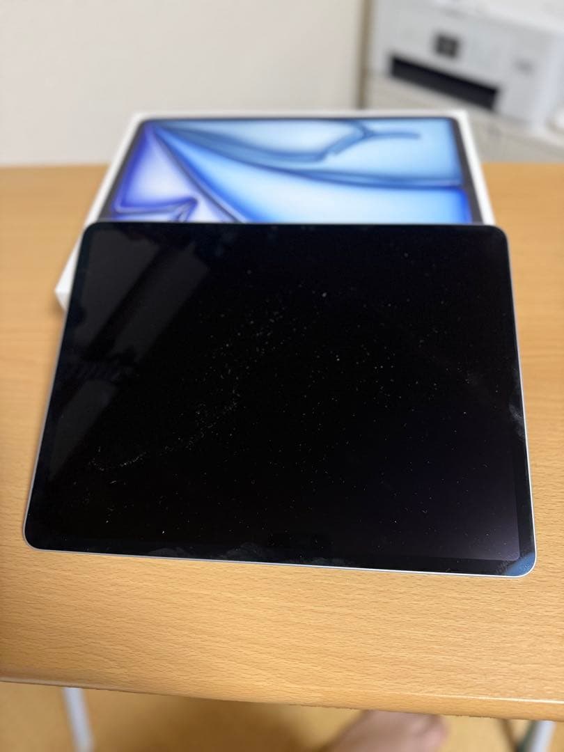 iPad Air(M3) 13インチ 128GB　純正マジックキーボード付