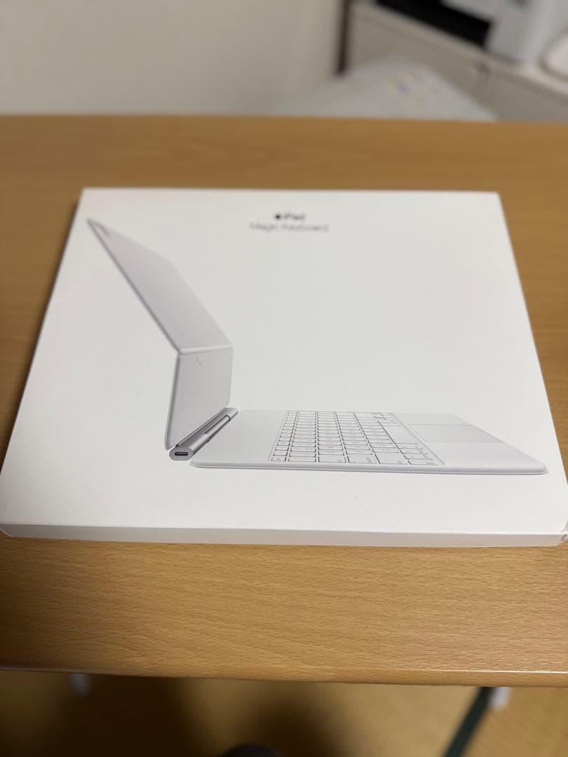 iPad Air(M3) 13インチ 128GB　純正マジックキーボード付