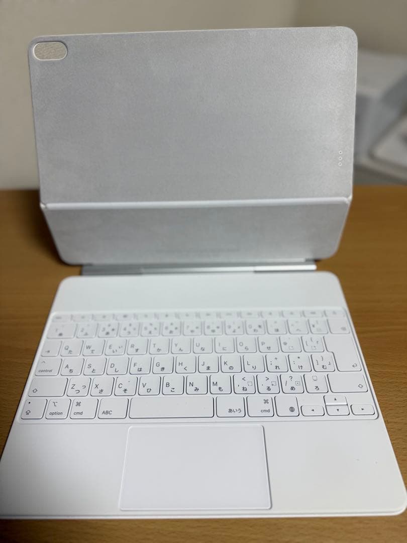 iPad Air(M3) 13インチ 128GB　純正マジックキーボード付