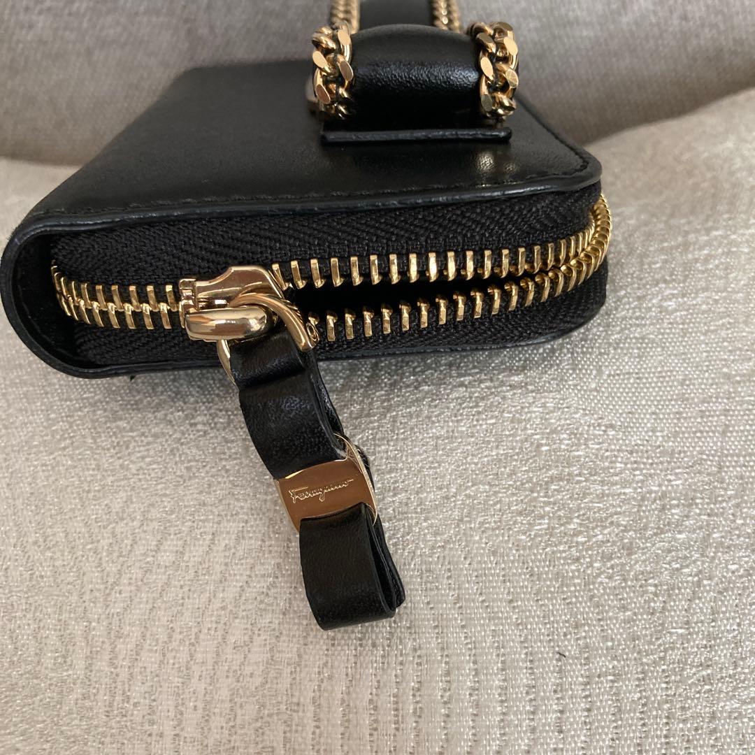 フェラガモ　ケース　カード入れ