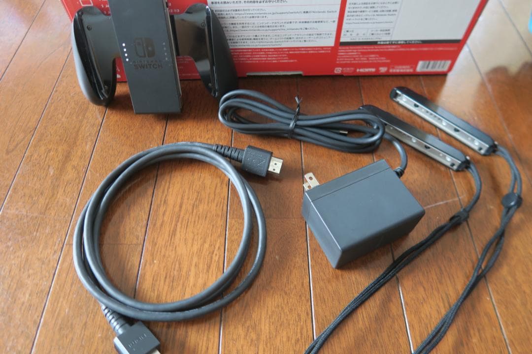 ★動作品　Switch本体　持運びケース付き