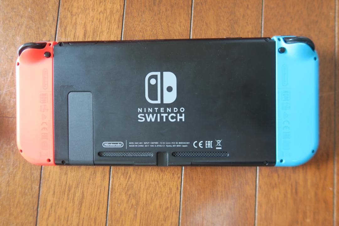 ★動作品　Switch本体　持運びケース付き