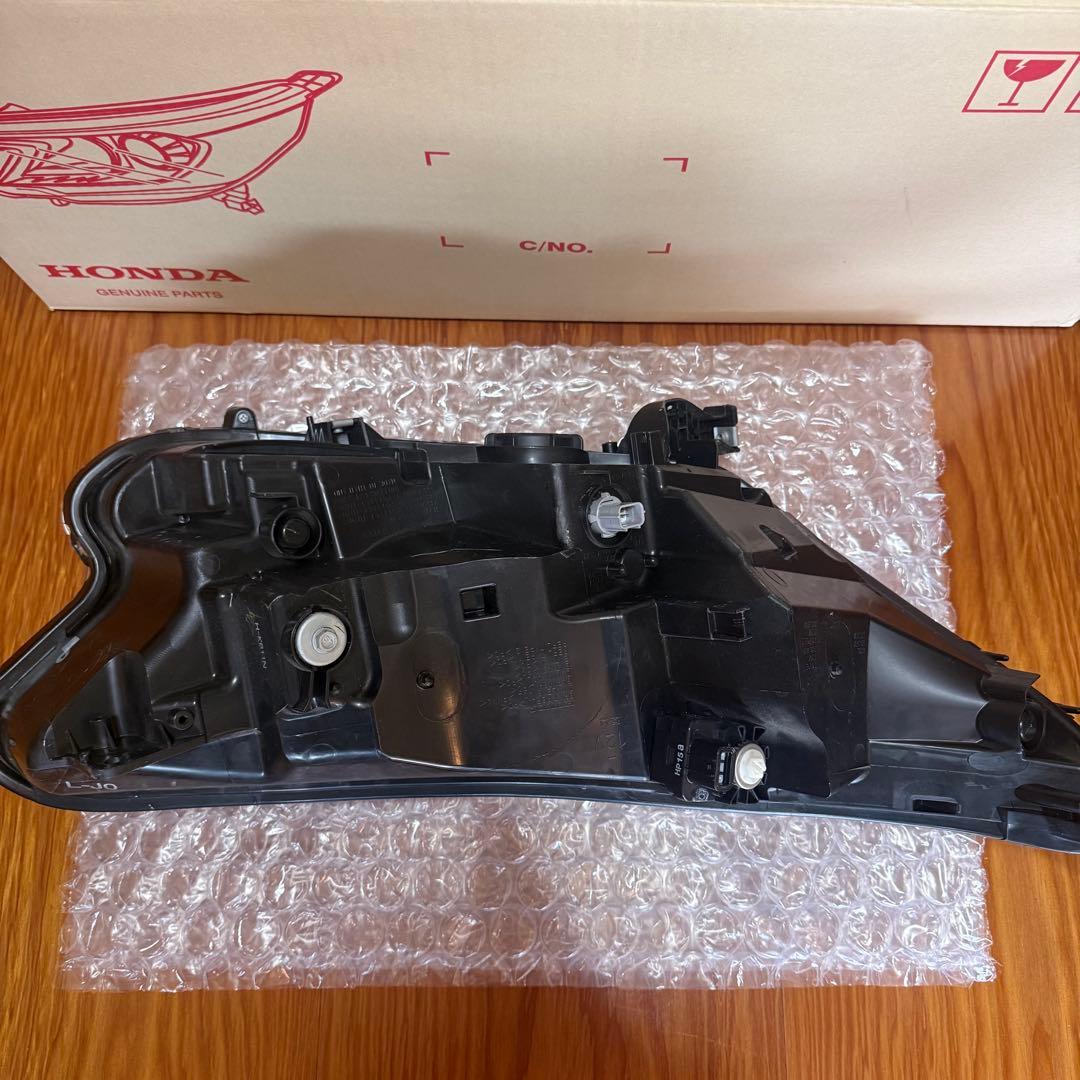 ホンダ　 CR-V 左ヘッドライト