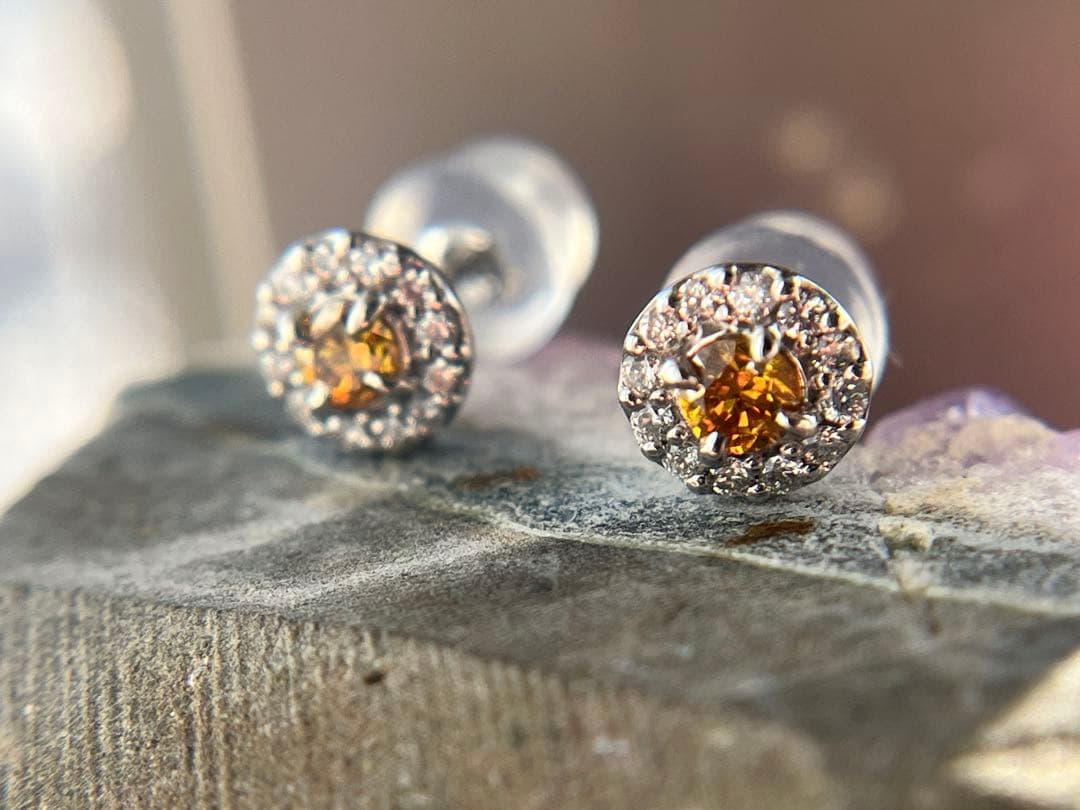 新品pt900イエローダイヤモンド0.18ctピアス