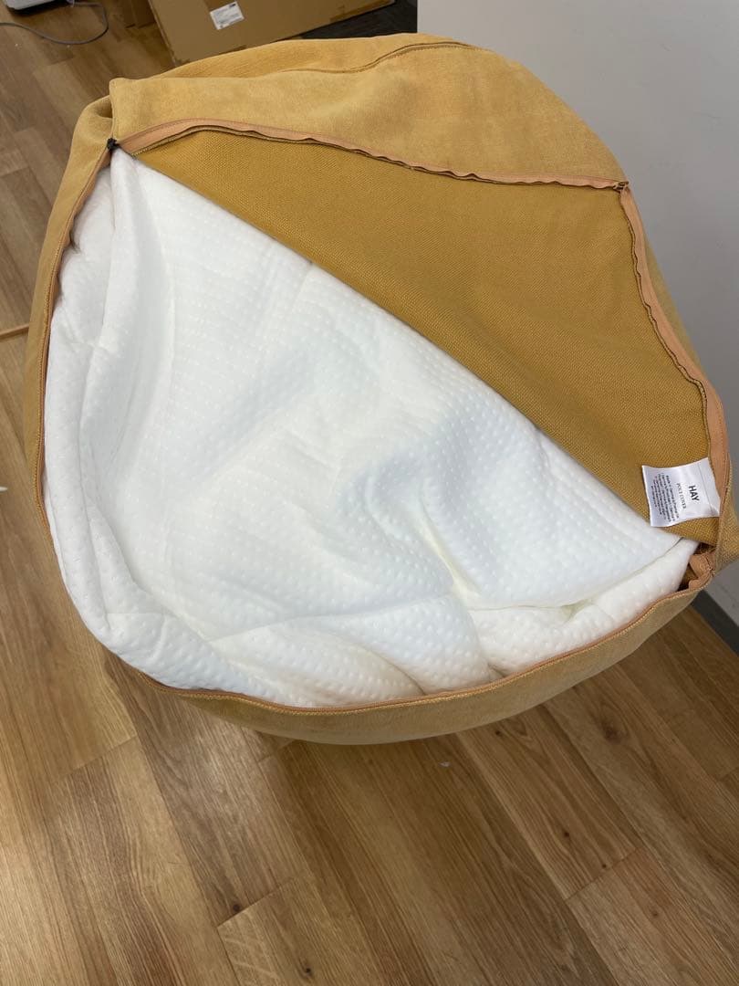 HAY/POUF(プフ) マスタード　BIGクッション