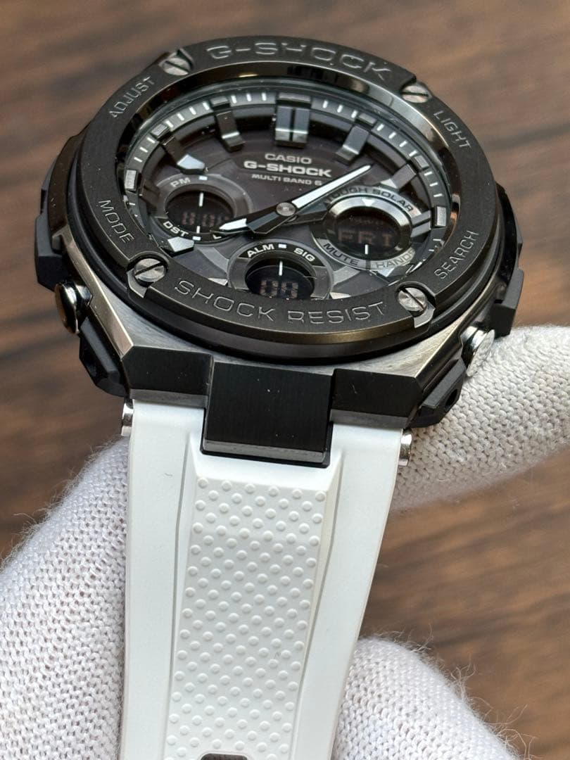 美品 G-SHOCK GST-W110MS-7AJF 電波ソーラー Gスチール