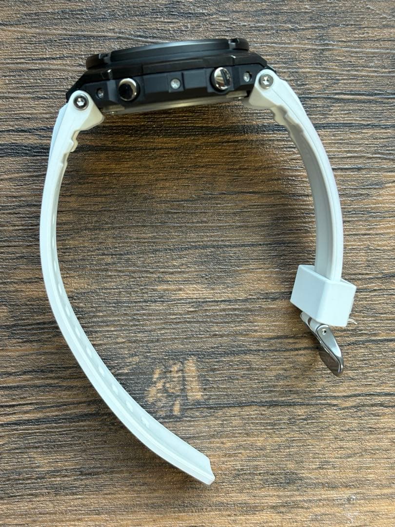 美品 G-SHOCK GST-W110MS-7AJF 電波ソーラー Gスチール