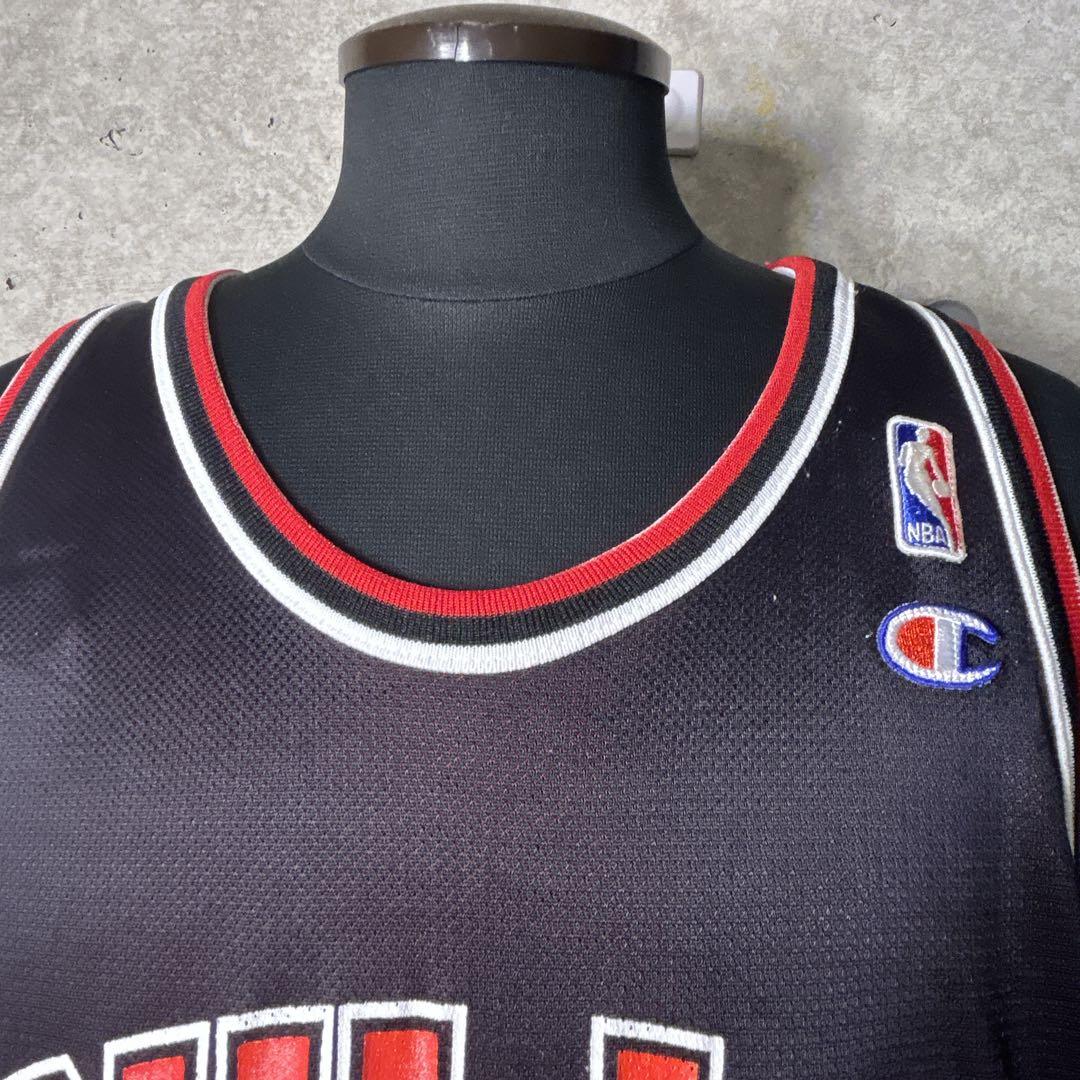 【希少】ジョーダン　バスケットユニフォーム　赤黒リバーシブル　23番　48