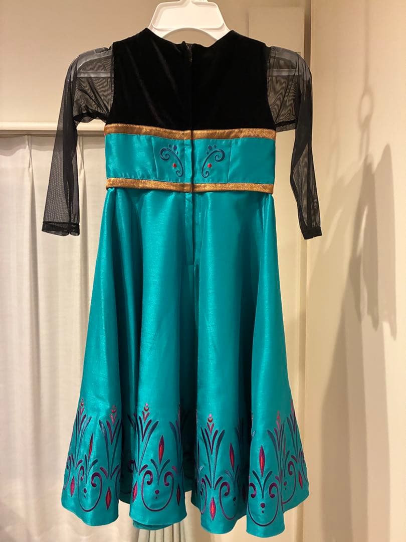 ディズニー　ビビディバビディブティック　エルサ　プレミアムドレス　100