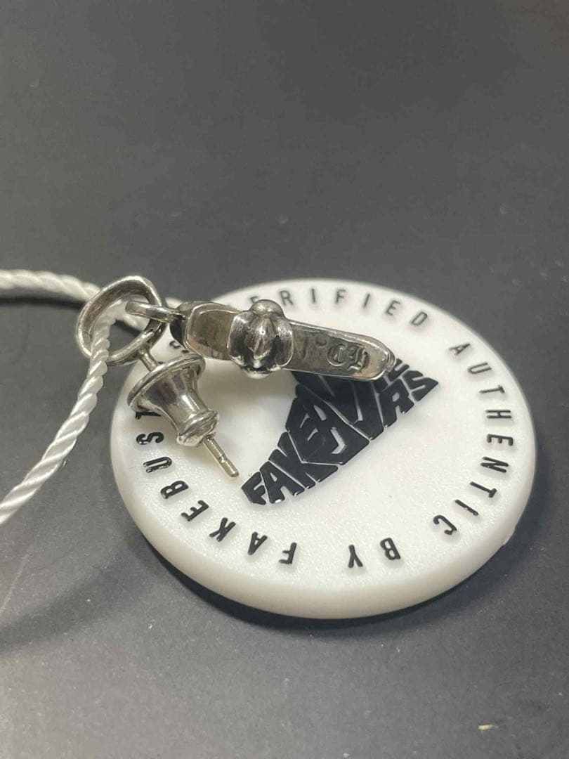 クロムハーツ CHクロスベビーファットピアス 片耳