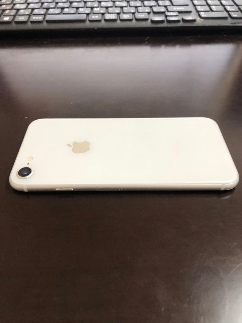 【本体のみ】iPhone8 64GB SIMフリー 最大容量　79%
