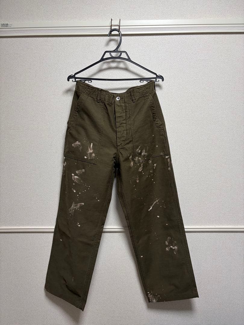 パンツ AURALEE WASHED BAGGY SATINBLEACHED BAKER