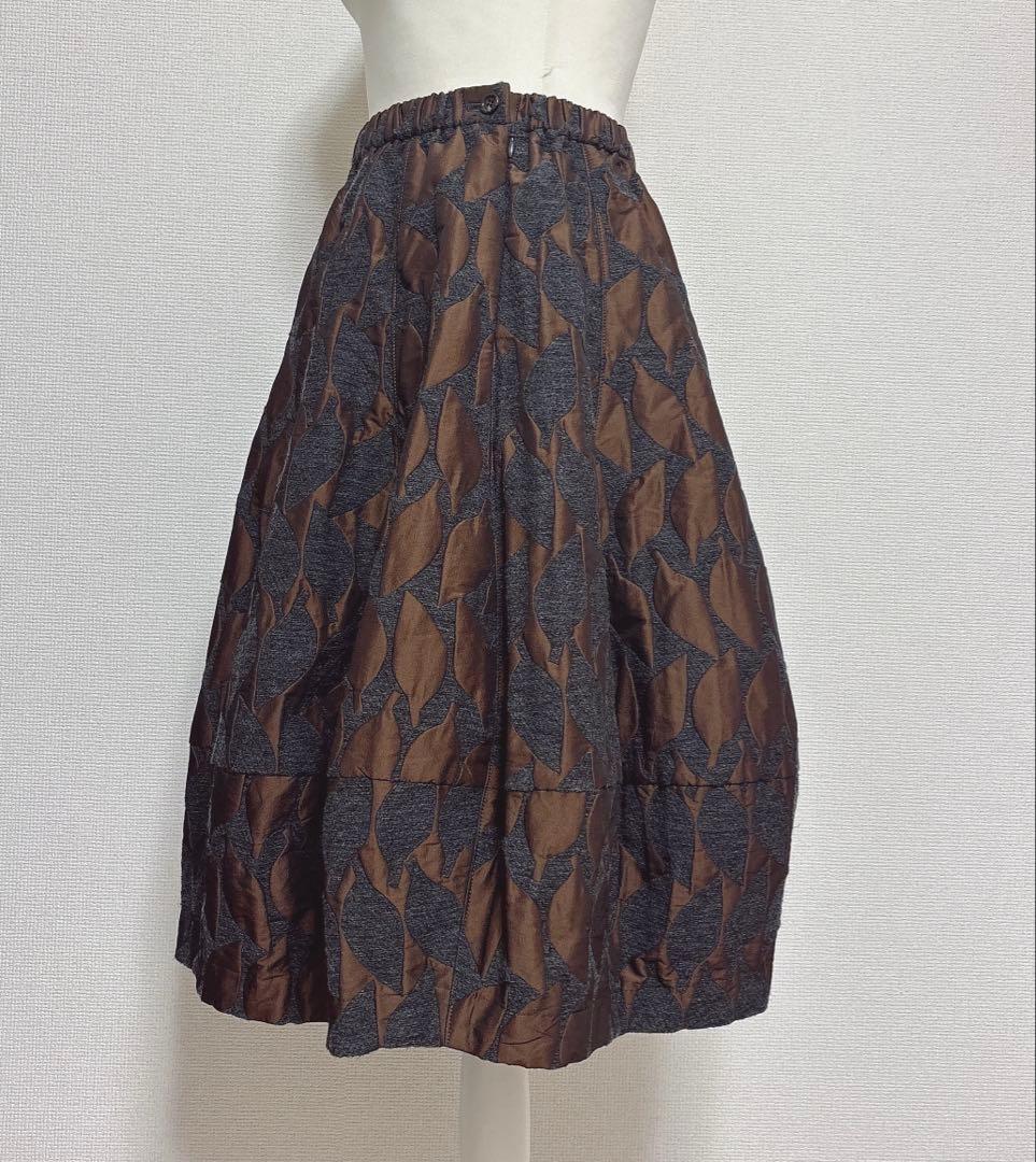 美品【le-fluy】3D形状記憶 バルーン　スカート　リーフ　パッチワーク