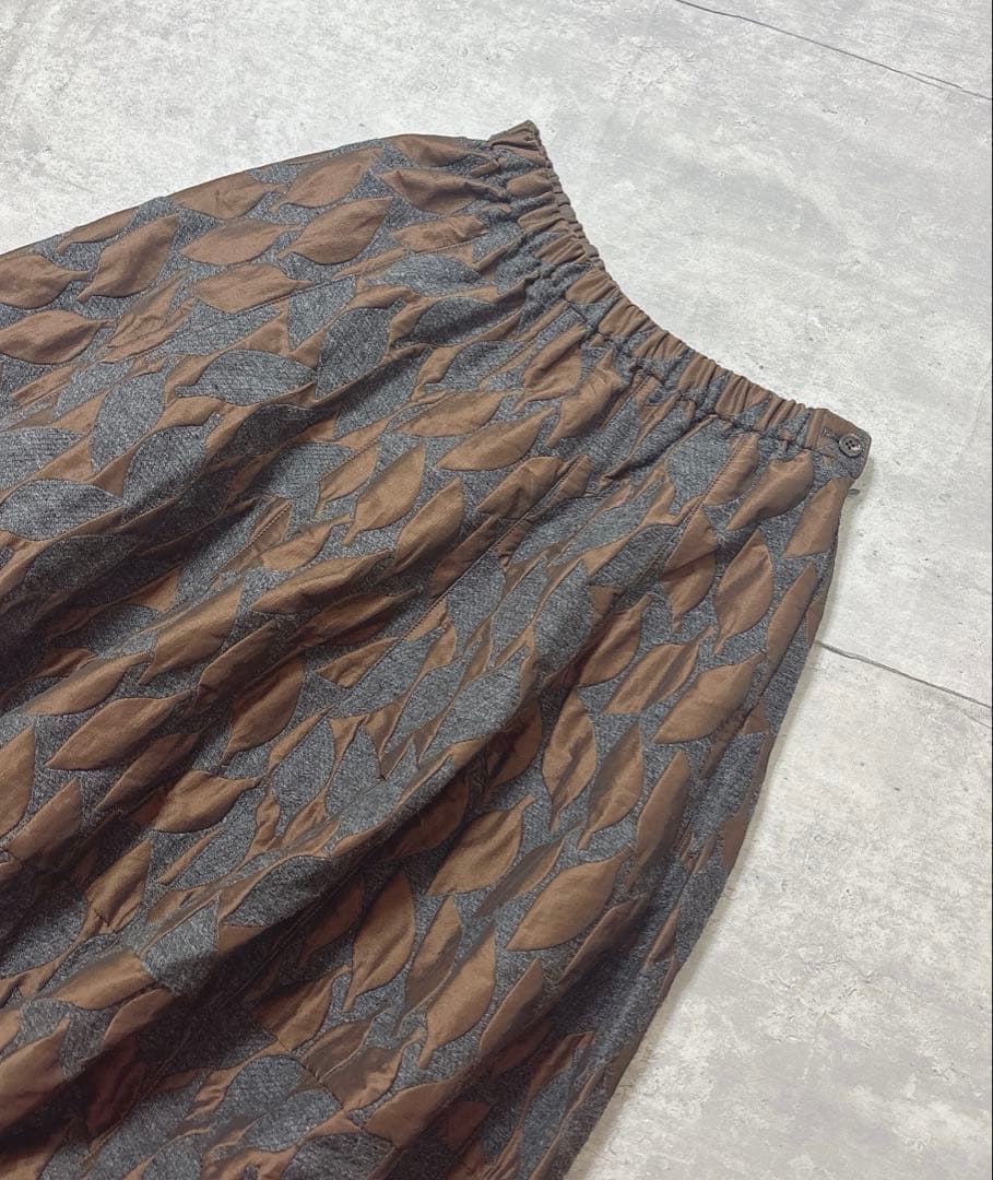 美品【le-fluy】3D形状記憶 バルーン　スカート　リーフ　パッチワーク