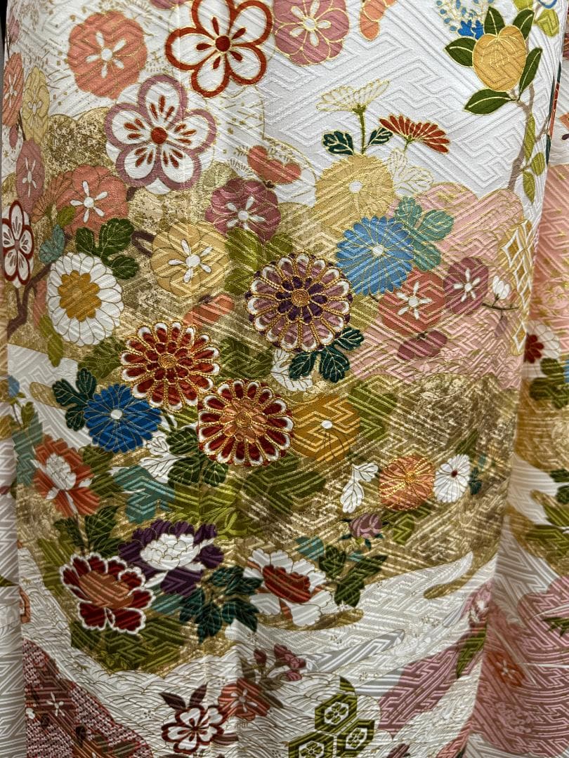 吉澤友禅 ピンク地 古典柄 金駒刺繍 振袖 袋帯フルセット