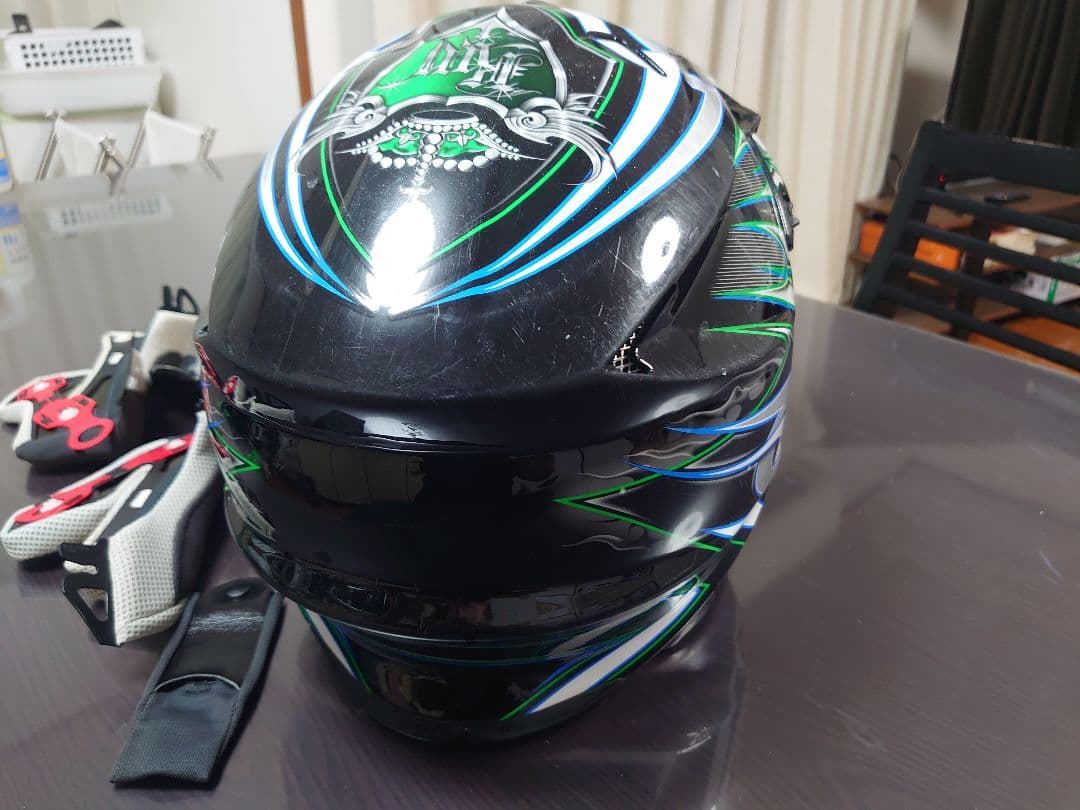 SHOEI VFX-W 、 Lサイズ、中古 傷あり