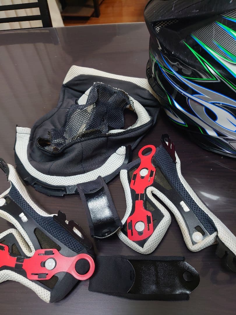 SHOEI VFX-W 、 Lサイズ、中古 傷あり