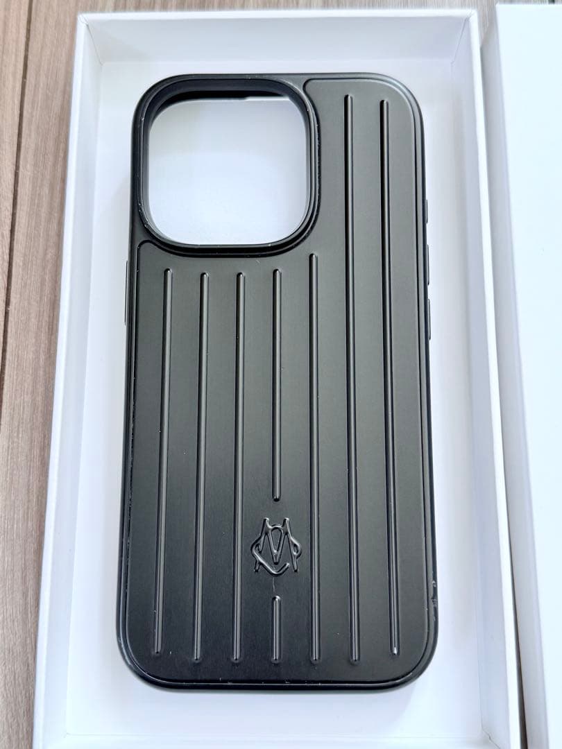 RIMOWA ブラック iPhone16pro用ケース