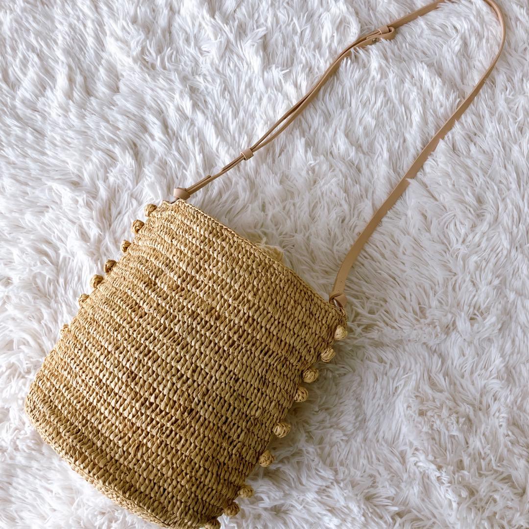 vanessabruno ショルダバッグ ラフィア レザーベルト 巾着付 かご