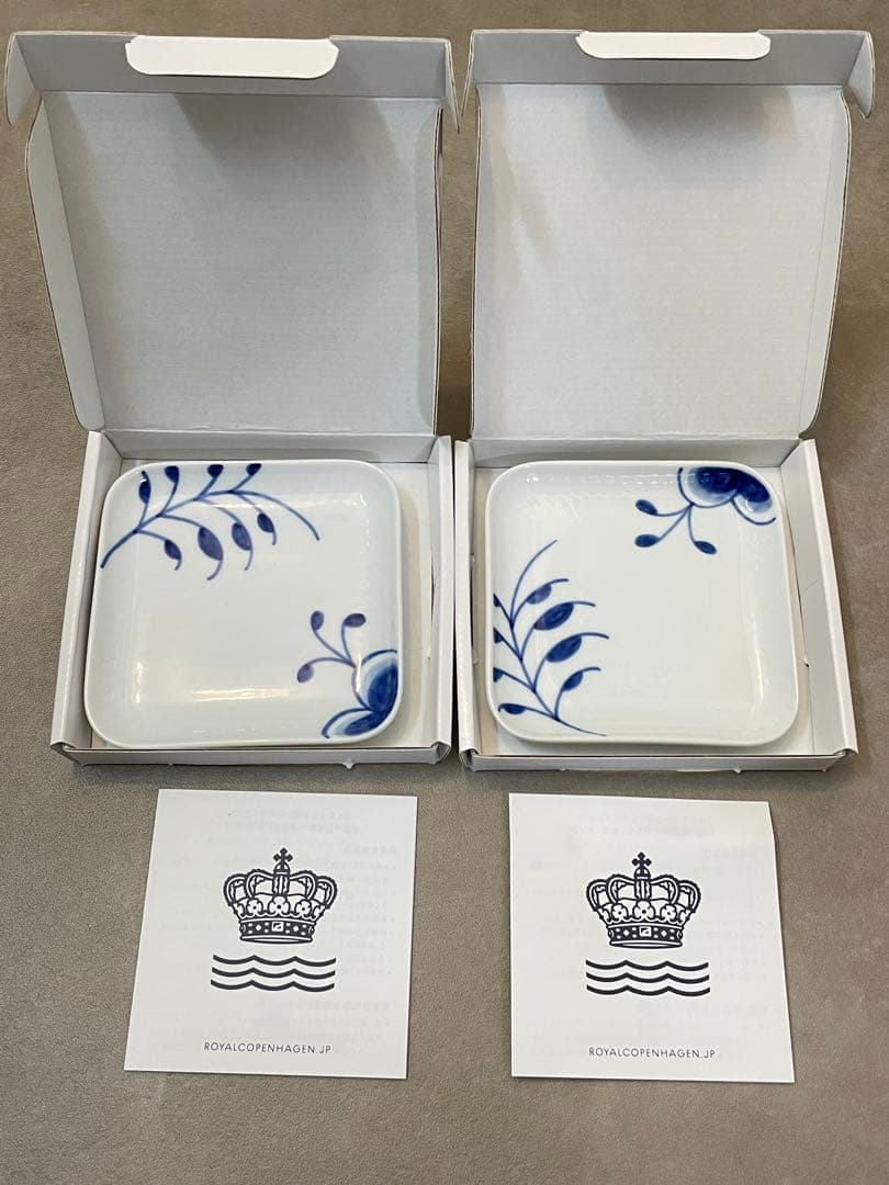ロイヤルコペンハーゲン ブルーフルーテッド メガ スモール スクエアディッシュ