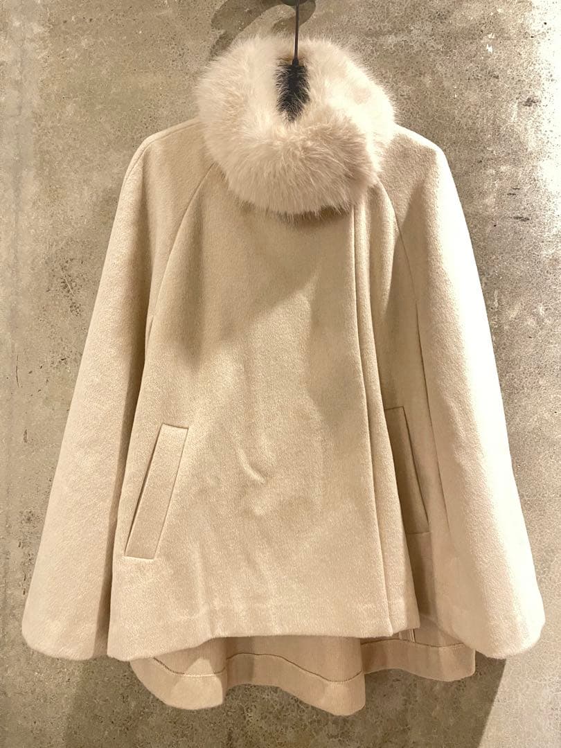 極美品 SNIDEL スナイデル ショートケープコート