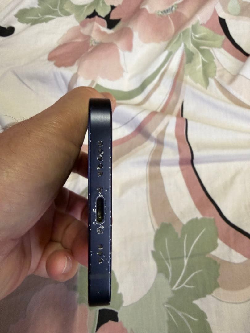 か*ん様 iPhone 12 64GB ブラック 本体