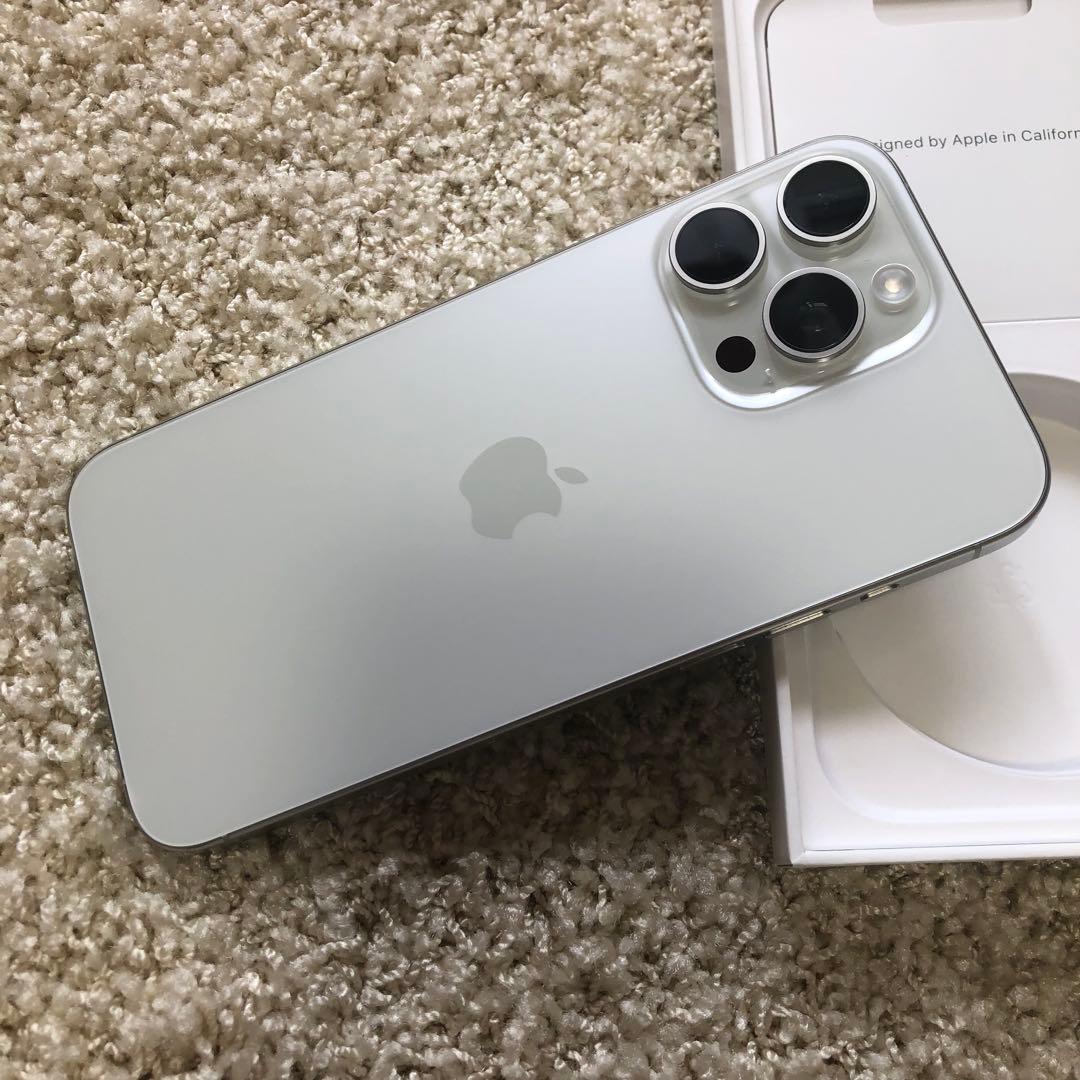 【24時間以内発送】iPhone15promax 1TB ホワイト 本体