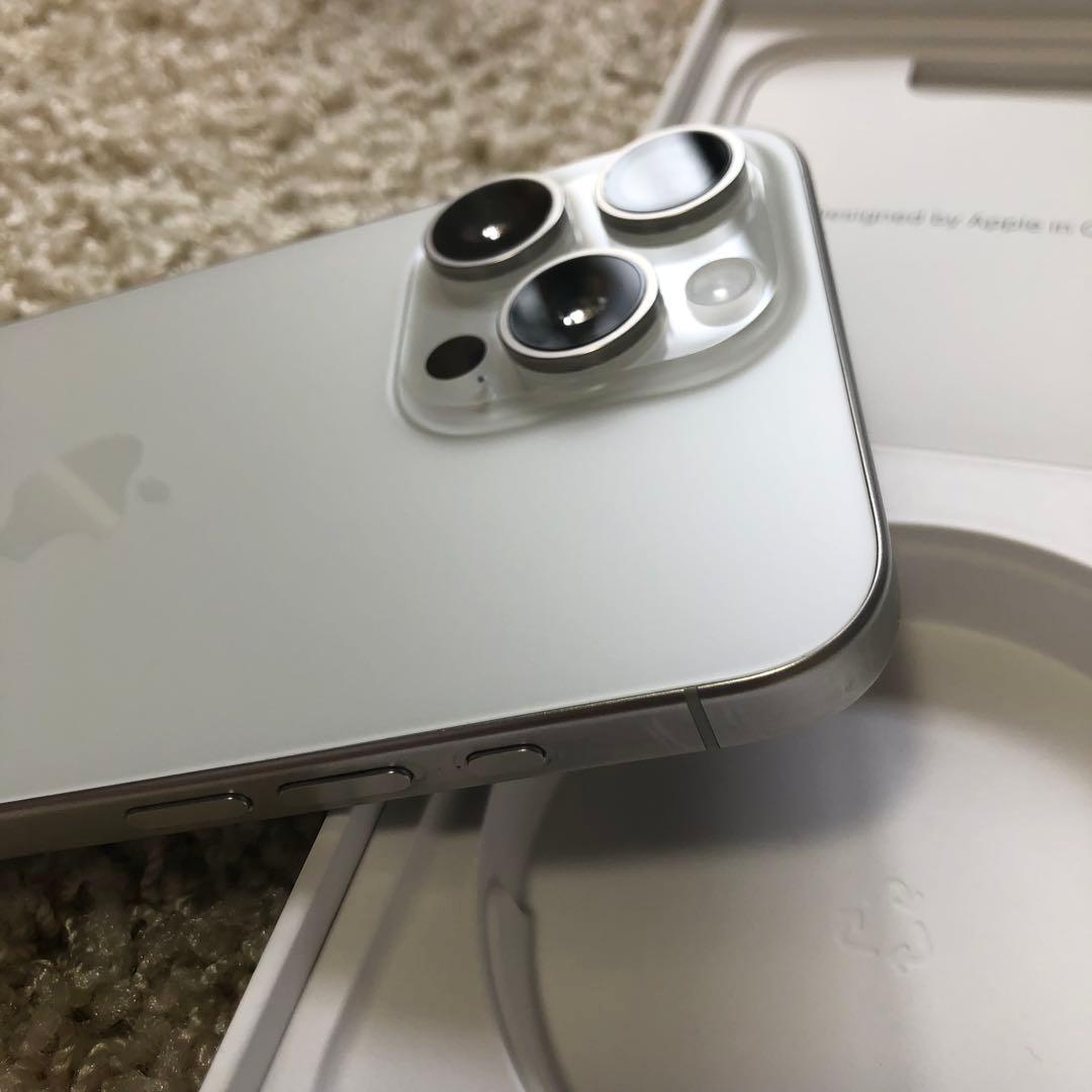 【24時間以内発送】iPhone15promax 1TB ホワイト 本体