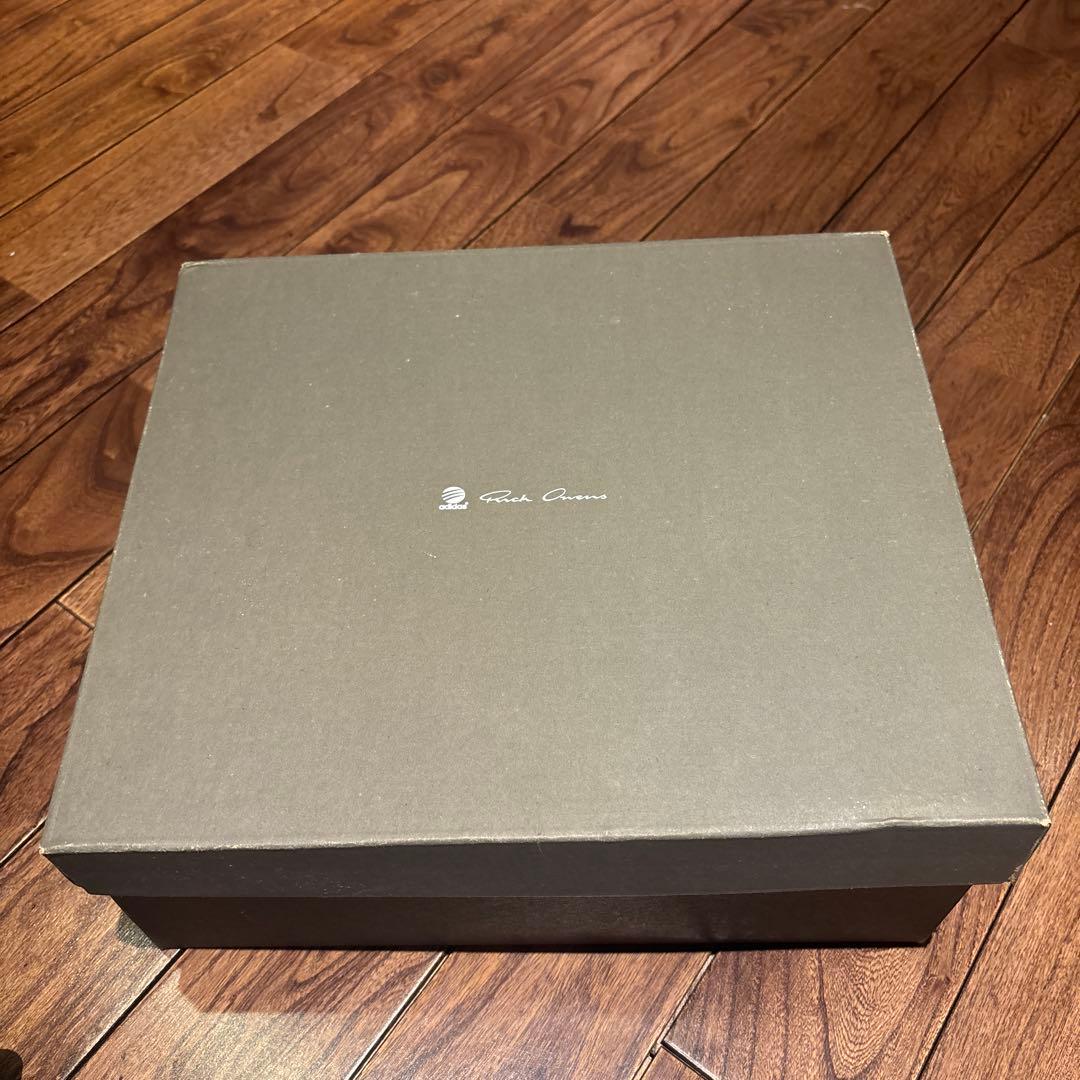 リックオウエンス　× アディダス