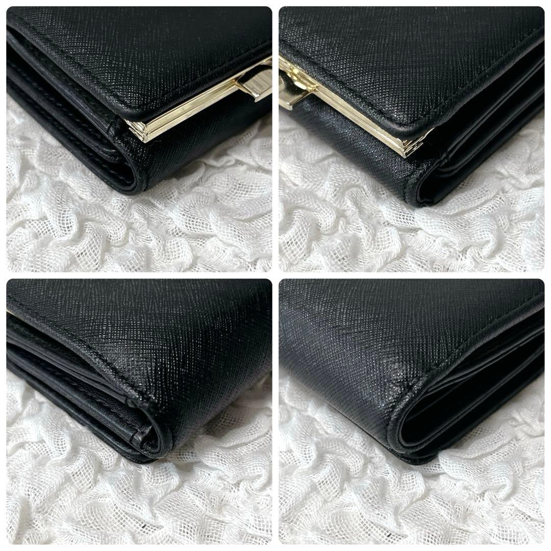 三つ折り　vivienne オーブ三つ折り財布 レザー　サフィアーノ　がま口