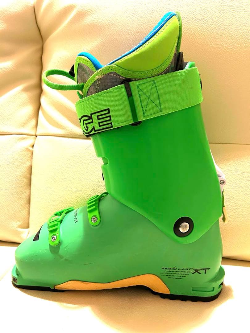 LANGE スキーブーツXT130FREETOUR人気サイズ２６.5センチ