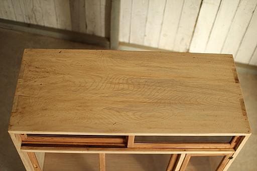 古い木枠のガラス戸棚　木製引き出し6杯　食器棚　本棚　キャビネット　古家具