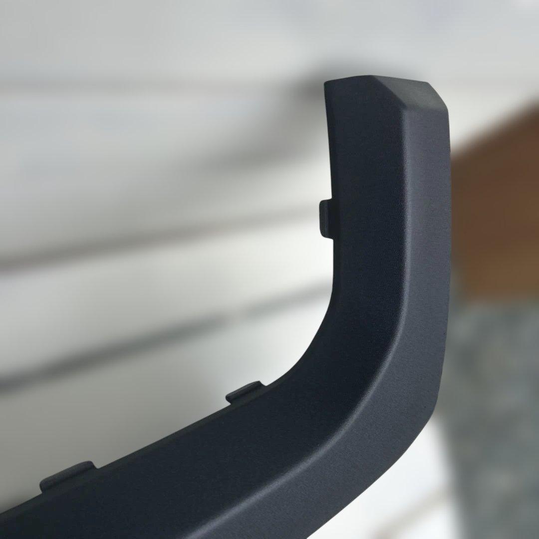 三菱デリカD5MC前フロントエクステンションバンパーチッピング塗装