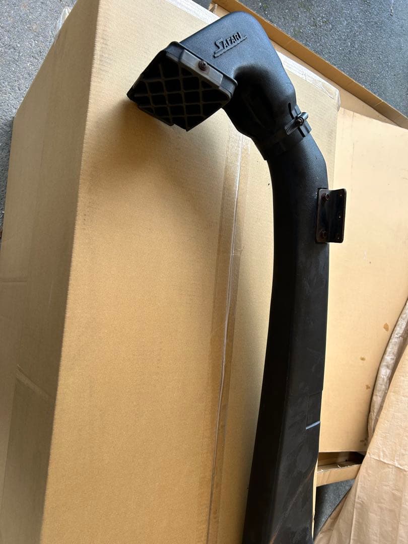 ち*わ様 ランクル　70 シュノーケル　SAFARI サファリ