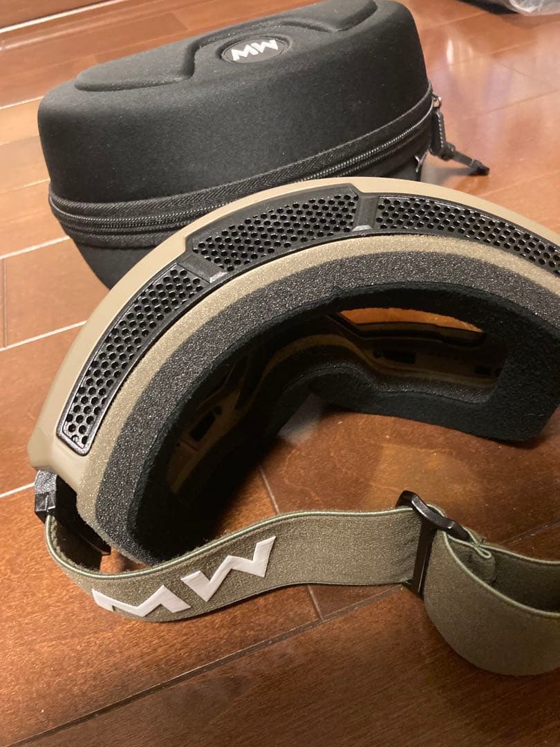 MESSY WEEKEND XEp ハードケース付き