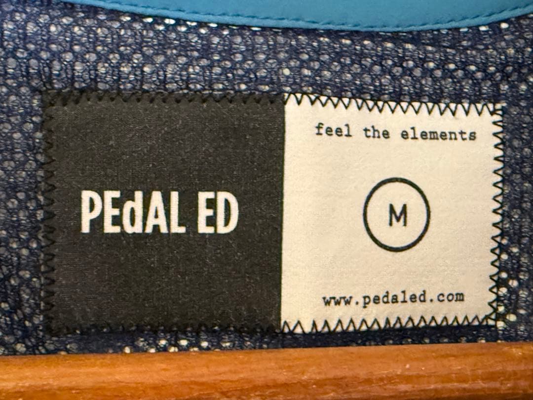 イタリア製　PEdALED サイクルジャケット M 青/黒　ペダレッド