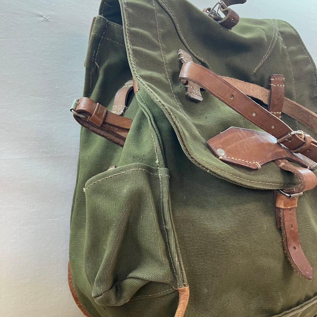 【EUROミリタリー】VINTAGEルーマニアマウンテンバッグ