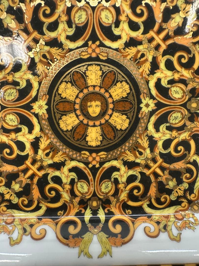 Versaceヴェルサーチ　お皿セット2枚