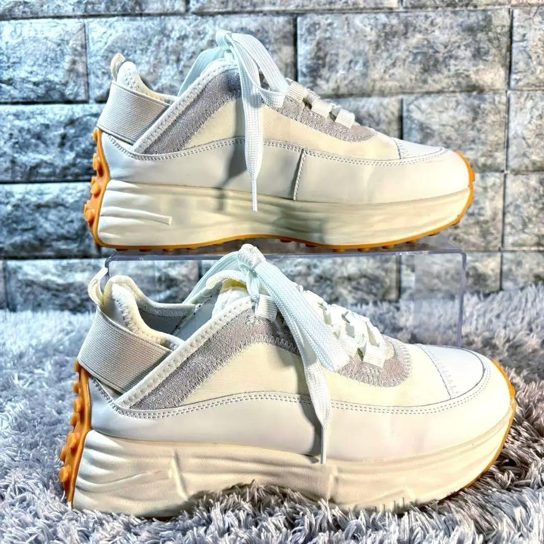 極美品❣️BEARDSLEY ビアズリー ライトクッションスニーカー 厚底 白