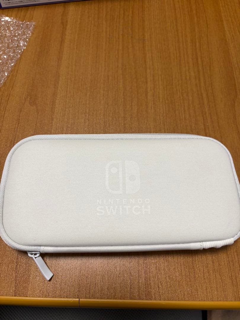 Nintendo Switch Lite ブルー 本体 持ち運びケース付