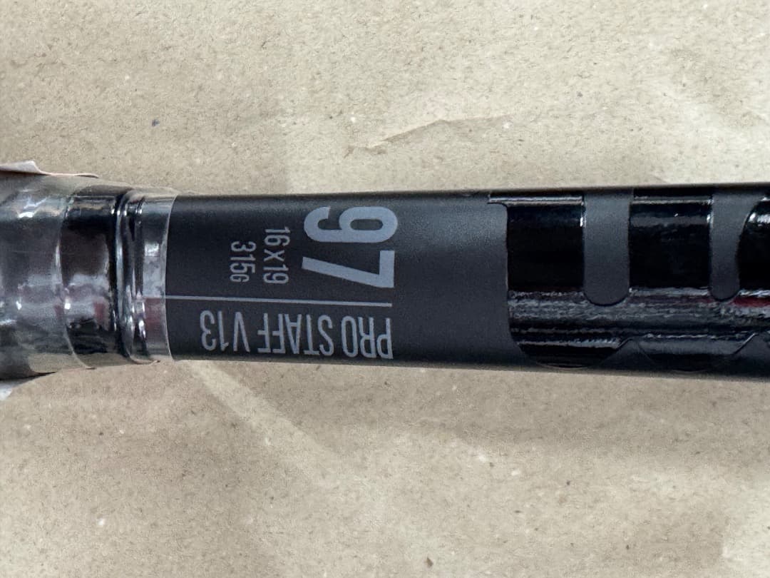 ラケット(硬式用) Wilson Pro Staff 97 V13 Night Session G2