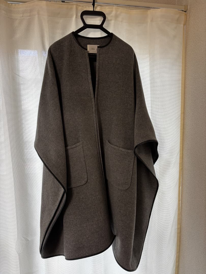 グレー ポンチョスタイル ケープコート