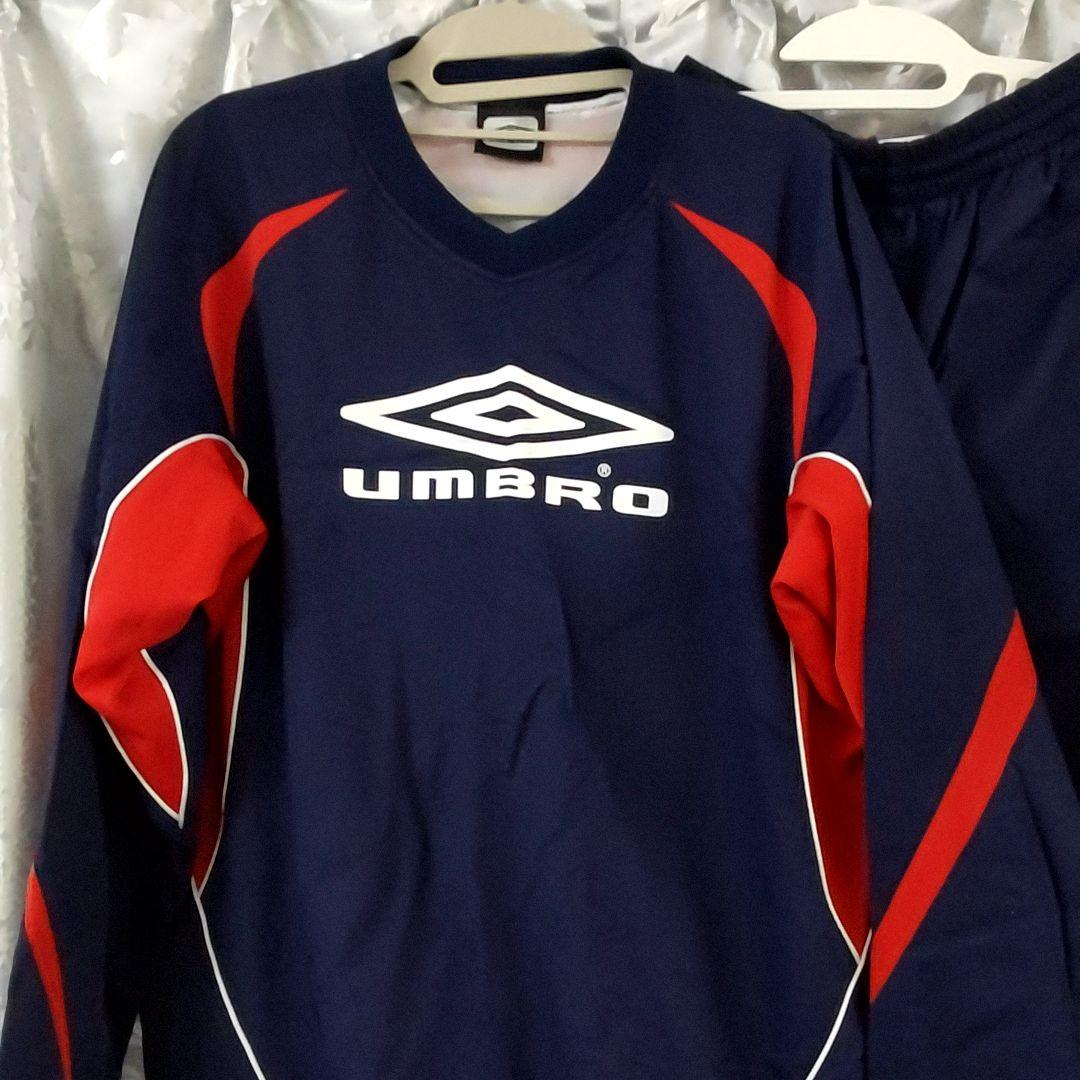 【フォロー割10%オフ】UMBRO ピステ上下 ネイビー/レッド(中綿あったか)