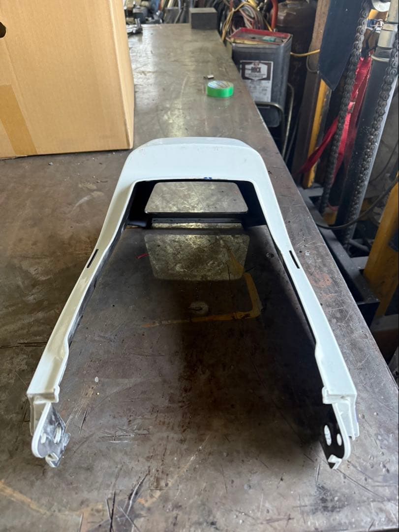 CBR400F純正テールカウル