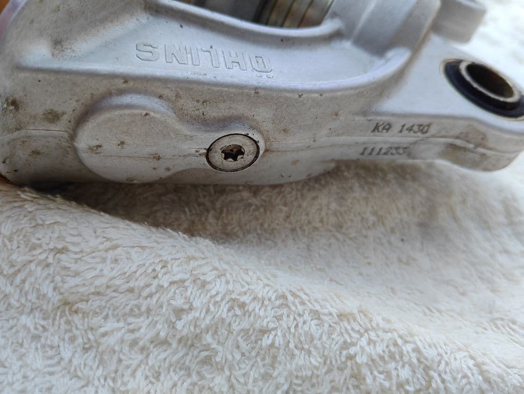 ÖHLINS サスペンション