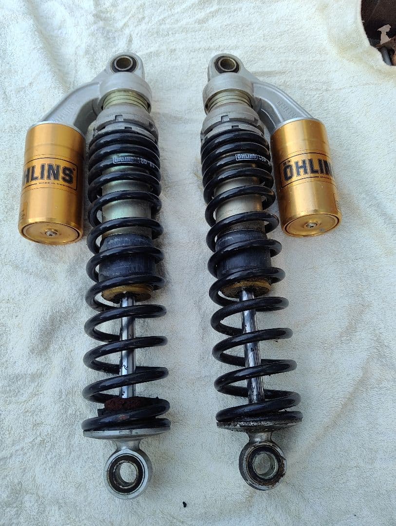 ÖHLINS サスペンション