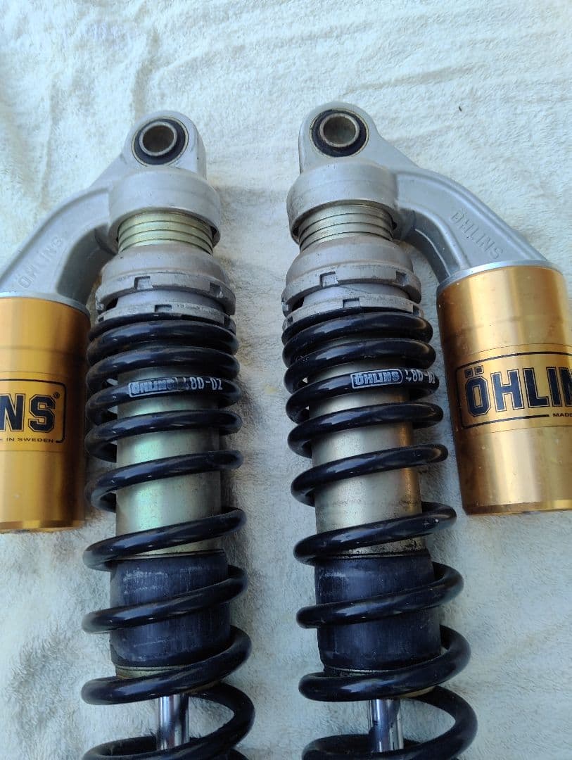 ÖHLINS サスペンション